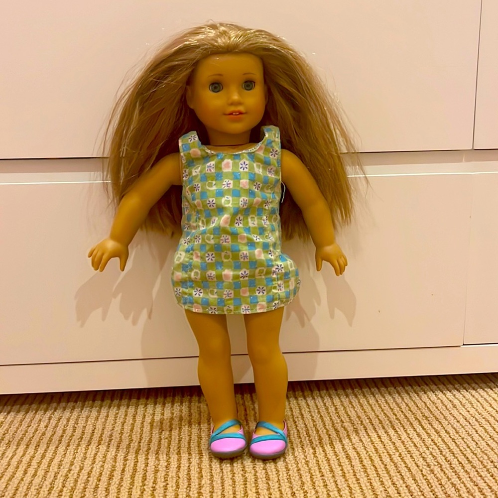 American girl doll “McKenna”